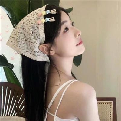 蒙娜丽莎与血月亮